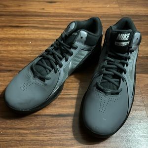 Men’s Nike shoes